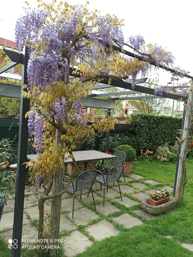D'Or Duble' Bed And Breakfast Carignano  Екстериор снимка